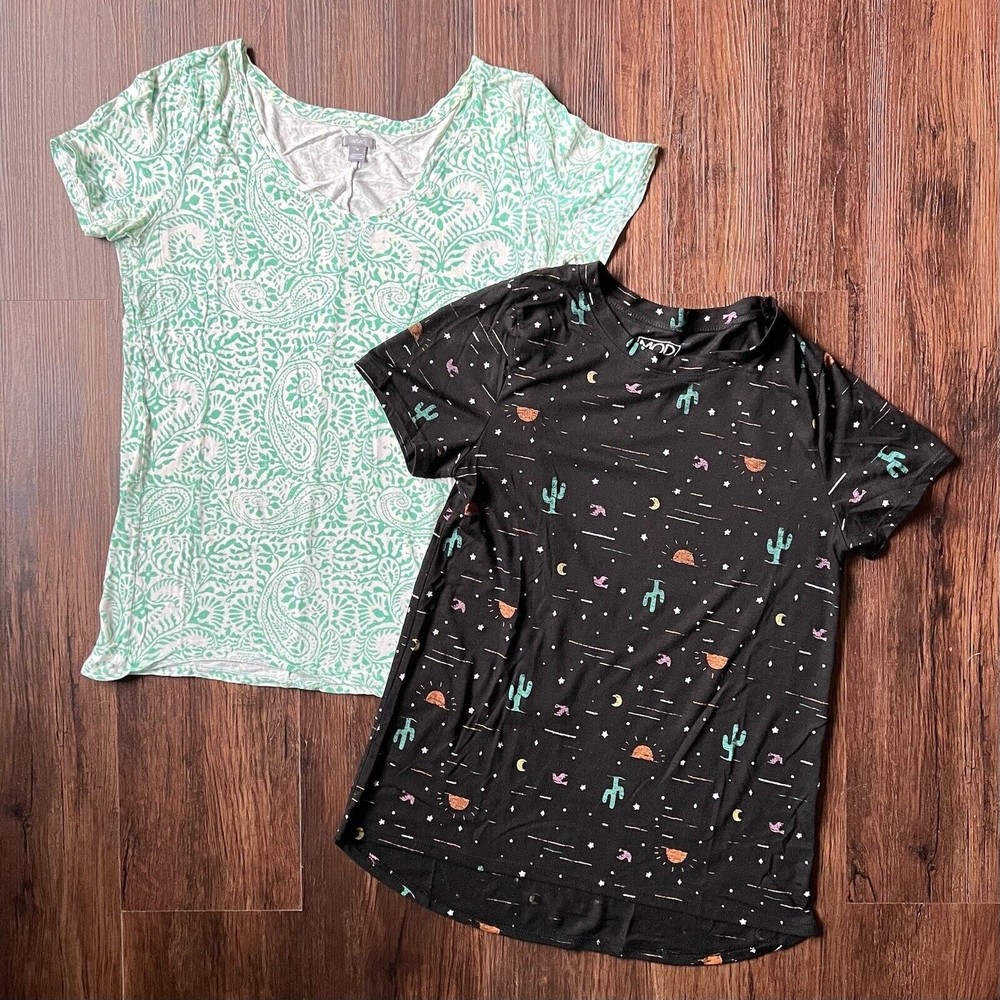 Set of 2: Aerie Paisley T-Shirt & Black Cactus Print Top - Both M Medium Sheer T